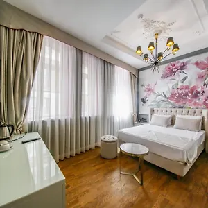 https://royal-tophane.istanbul-turkeyhotels.com
